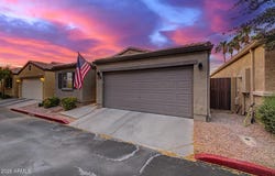 2565 E SOUTHERN Avenue, Mesa, AZ 85204