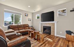952 HERITAGE Loop, TheDalles, OR 97058