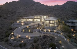 6800 N 39TH Place, Paradise Valley, AZ 85253