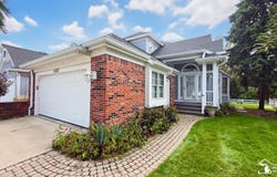 204 Meadowlands Court, Monroe, MI 48161