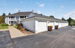 743 W Barrington Circle, Jackson, MI 49203