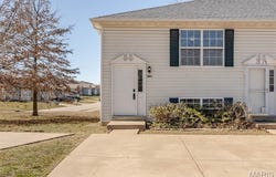 1017 Arlington Court, Warrenton, MO 63383