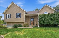 2109 SE 3rd Street, Lee's Summit, MO 64063