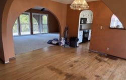 1913 Kasold Drive, Lawrence, KS 66047