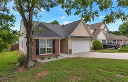 2513 Laurelfield Drive, Grayson, GA 30017