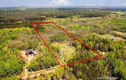 2597 Lauren Rd, Duluth, MN 55804