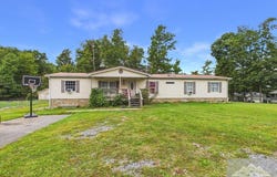 305 Thousand Oaks Drive, SHADY SPRING, WV 25918