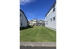 240 ROUND HOUSE Rd, Astoria, OR 97103