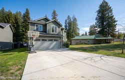 155 White Way, Priest River, ID 83856