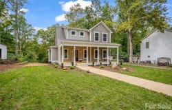61 Laurel Lane, Black Mountain, NC 28711
