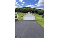 48 CONABLE Avenue, ROULETTE, PA 16746
