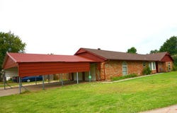 1224 NW 6th Place, Moore, OK 73170