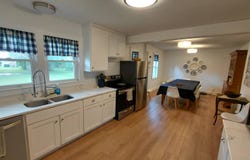 302 Mulberry St, Cisne, IL 62823