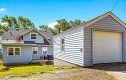 5505 W 8th St, Duluth, MN 55807-1927
