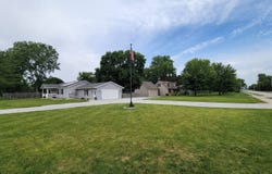 565 E Morse St, Markle, IN 46770