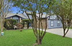 8104 Forest Bow, Live Oak, TX 78233