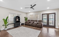 1306 E Gonzalez St, Pensacola, FL 32501