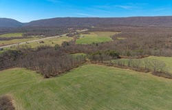 Off Lincoln Highway, Everett, PA 15537