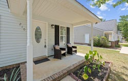 210 Highgate Circle, Wake Forest, NC 27587