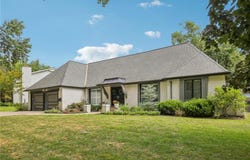 9029 Rosewood Drive, Prairie Village, KS 66207