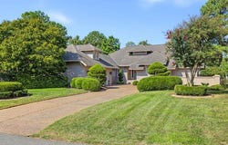 137 Roger Smith, Williamsburg, VA 23185