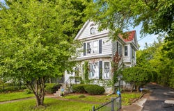 526 W South Street, Woodstock, IL 60098