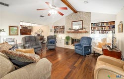 150 Oak Creek Circle, Luling, TX 78648