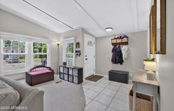 18 Short Oaks Court, Manalapan, NJ 07726