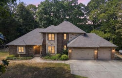 1461 Equestrian Road, Ozark, MO 65721