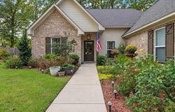 304 Brooks Avenue, Pelahatchie, MS 39145