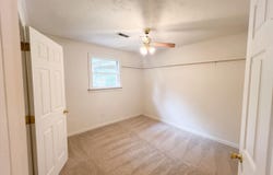 226 Parliament Rd, Harrogate, TN 37752