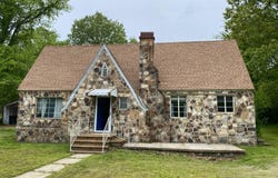 214 N Main Street, Salem, AR 72576
