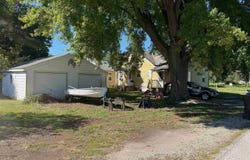 203 CHICAGO Street, East Peoria, IL 61611