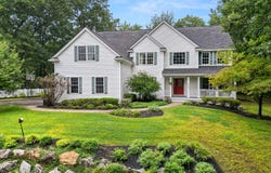 22 Sawyer Ln, Middleton, MA 01949