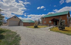 4239 Summit Dr, Mackay, ID 83251