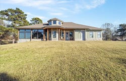 400 Sunny Shores, Hemphill, TX 75948