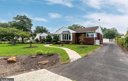 1119 SHARP Road, VINELAND, NJ 08360