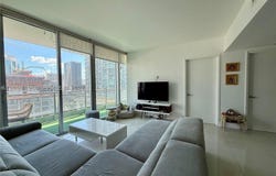 92 SW 3rd St, Miami, FL 33130