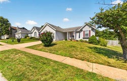 1659 Irish Sea, High Ridge, MO 63049