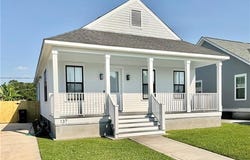 137 SEAL Drive, Arabi, LA 70032