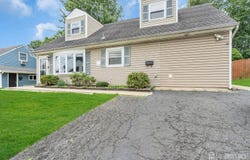 36 Elm Terrace, Sayreville, NJ 08859