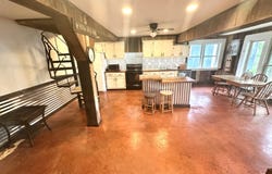 385 Lake Shore Drive, Potts Camp, MS 38659