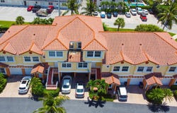 1998 NE 7th St, Deerfield Beach, FL 33441