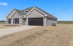 1044 Co Rd 31, Killen, AL 35645