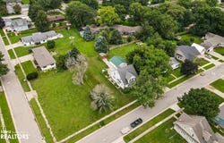 1113 Howard Street, Aplington, IA 50604
