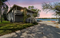9901 BAY Drive, GIBSONTON, FL 33534