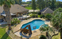 136 County Rd 1040, Center, TX 75935