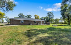 2810 S 392nd Avenue, Aberdeen, SD 57401