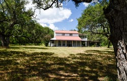 1097 White Loop Rd, Columbus, TX 78934