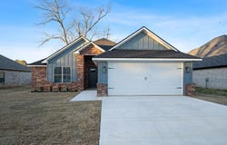 109 Cates, White Oak, TX 75693